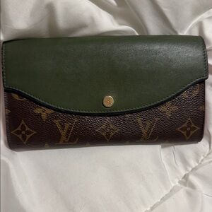 Louis Vuitton Emilie Wallet - monogram with green and pink